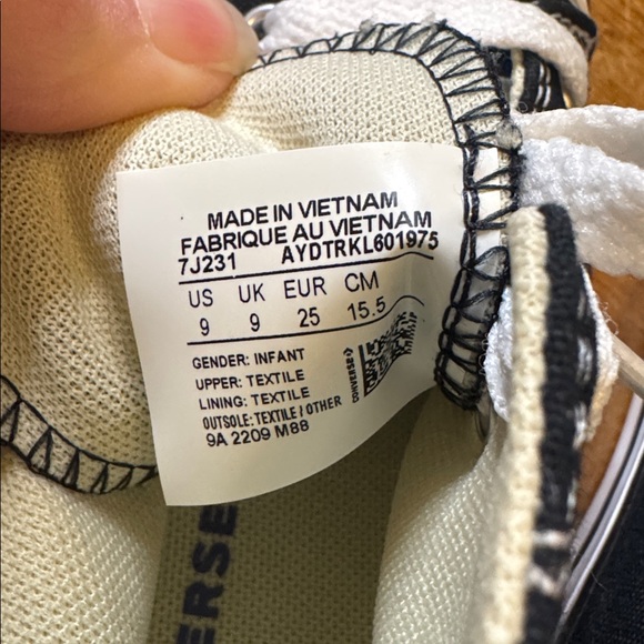 Converse Chuck Taylor high top Sneakers black white new size 9 unisex - Picture 7 of 8